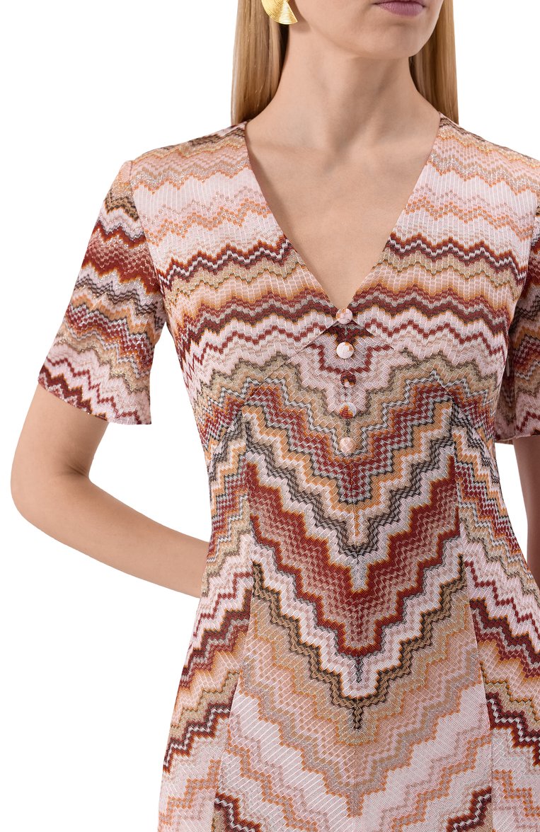 Женское платье из вискозы MISSONI бежевого цвета, арт. DS25SG1J/BR00ZV | Фото 5 (Длина Ж (юбки, платья, шорты): Миди; Материал внешний: Вискоза; Рукава: Короткие; Женское Кросс-КТ: Платье-одежда; Стили: Этно; Кросс-КТ: Трикотаж; Случай: Повседневный; Материал подклада: Синтетический материал)
