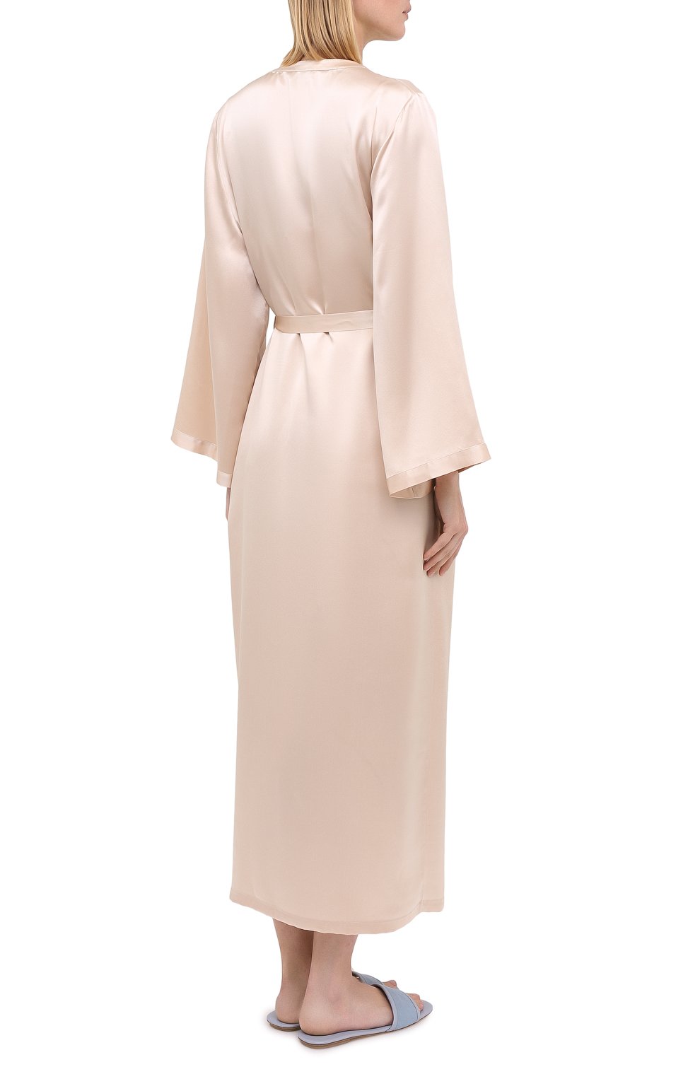 Шелковый халат MARJOLAINE кремового цвета по цене 69390 руб., арт. Laurian, фото 4 Шелковый халат MARJOLAINE, арт. Laurian, фото 4