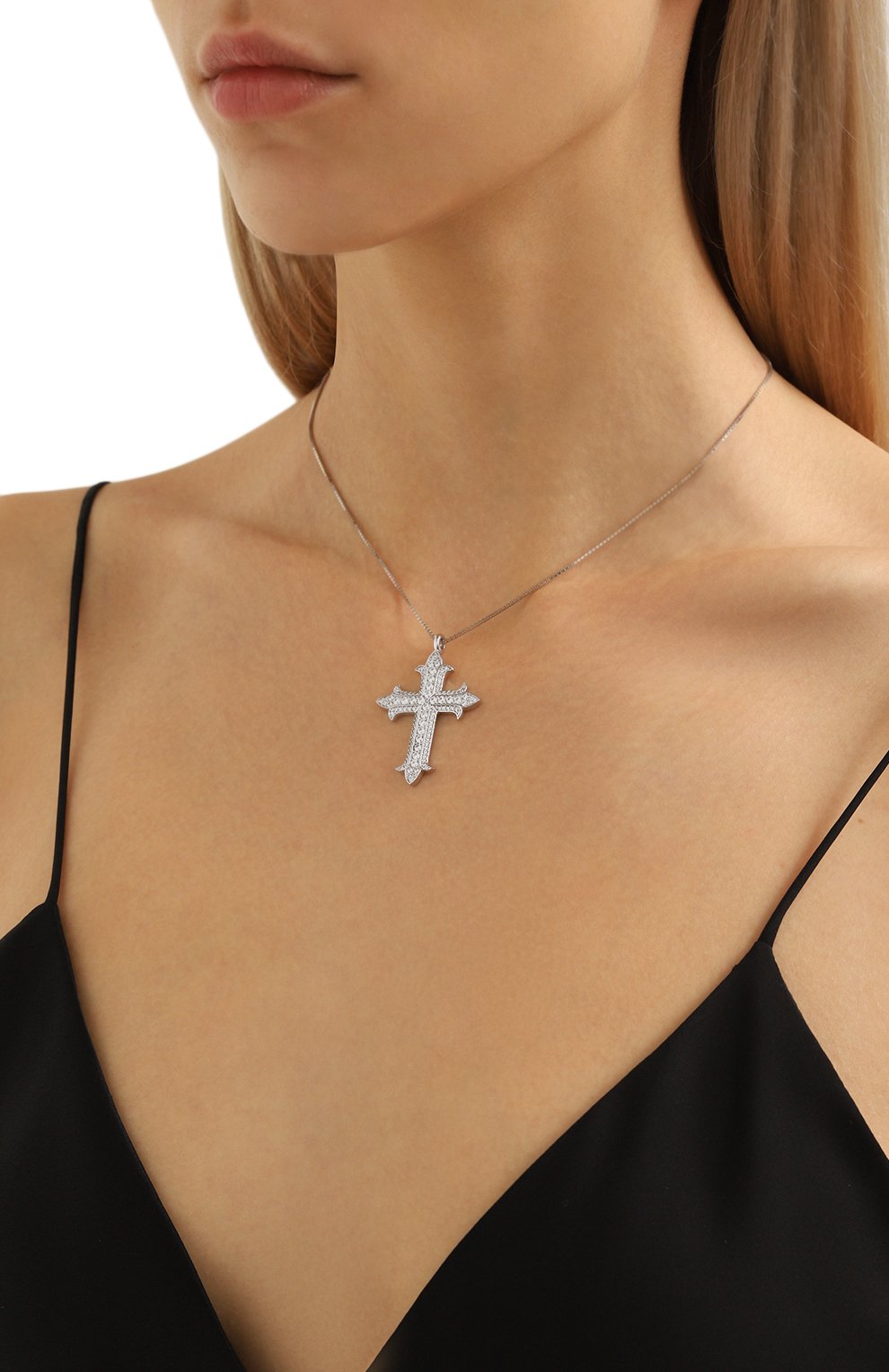 Подвеска на цепочке LEVASHOVAELAGINA серебряного цвета по цене 19000 руб., арт. butler/n, фото 2 Подвеска на цепочке LEVASHOVAELAGINA, арт. butler/n, фото 2