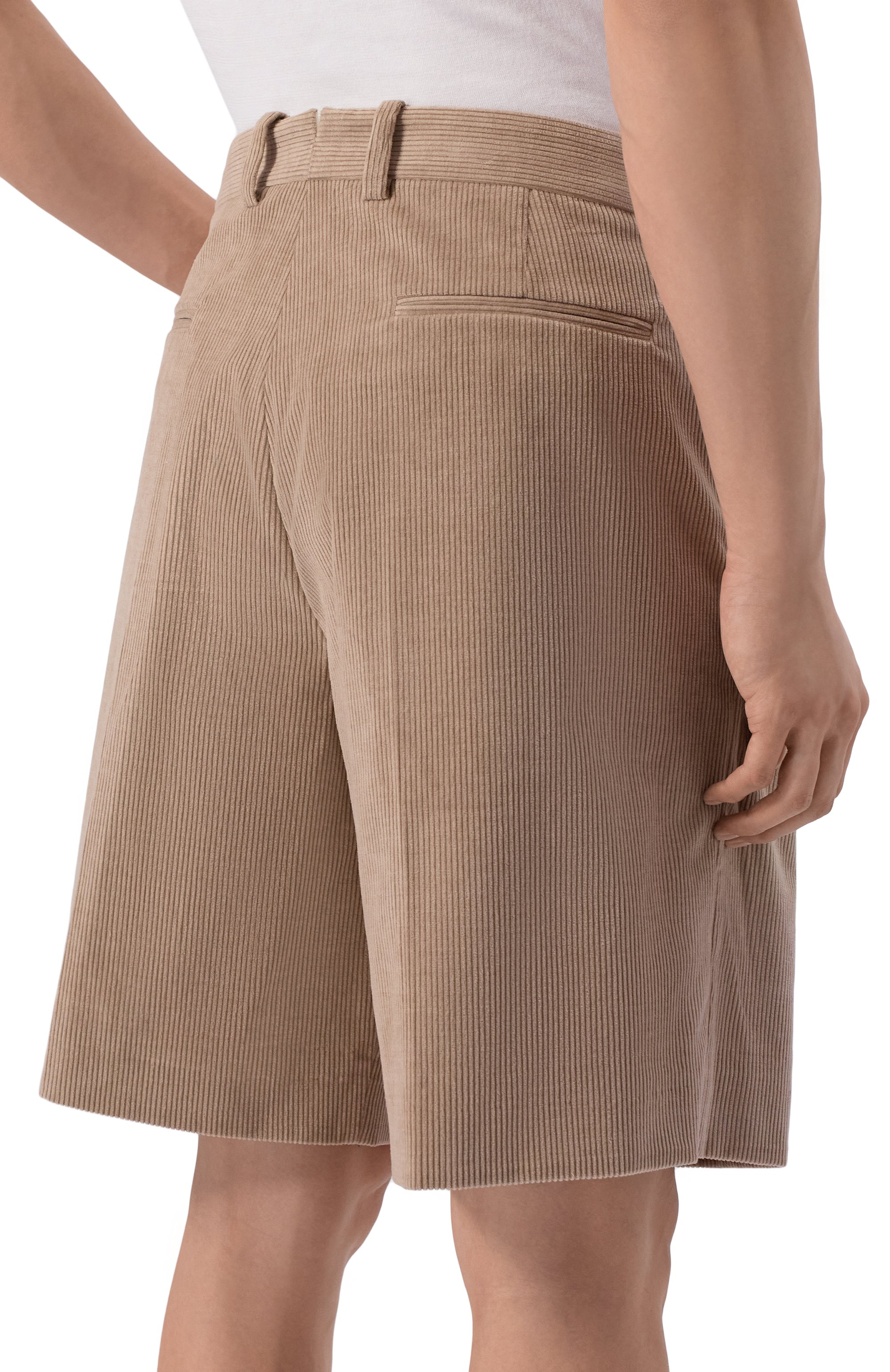 Вельветовые шорты MVST светло-бежевого цвета по цене 69950 руб., арт. M26.2PM.T018/F156, фото 4 Вельветовые шорты MVST, арт. M26.2PM.T018/F156, фото 4