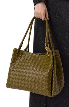 Женская сумка-тоут parachute large BOTTEGA VENETA хаки цвета, арт. 796571 VCPPT | Фото 2 (Материал сплава: Проставлено; Драгоценные камни: Проставлено; Материал: Натуральная кожа; Размер: large)