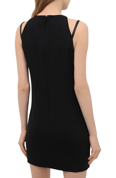 Платье из вискозы VERSACE черного цвета по цене 133000 руб., арт. A89133/A208429, фото 4 Платье из вискозы VERSACE, арт. A89133/A208429, фото 4