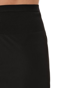 Женская юбка RICK OWENS черного цвета, арт. RP01C5334/CC | Фото 5 (Материал внешний: Шелк, Синтетический материал; Женское Кросс-КТ: Юбка-одежда; Стили: Романтичный; Длина Ж (юбки, платья, шорты): Миди; Региональные ограничения белый список (Axapta Mercury): Не проставлено; Нос: Не проставлено)