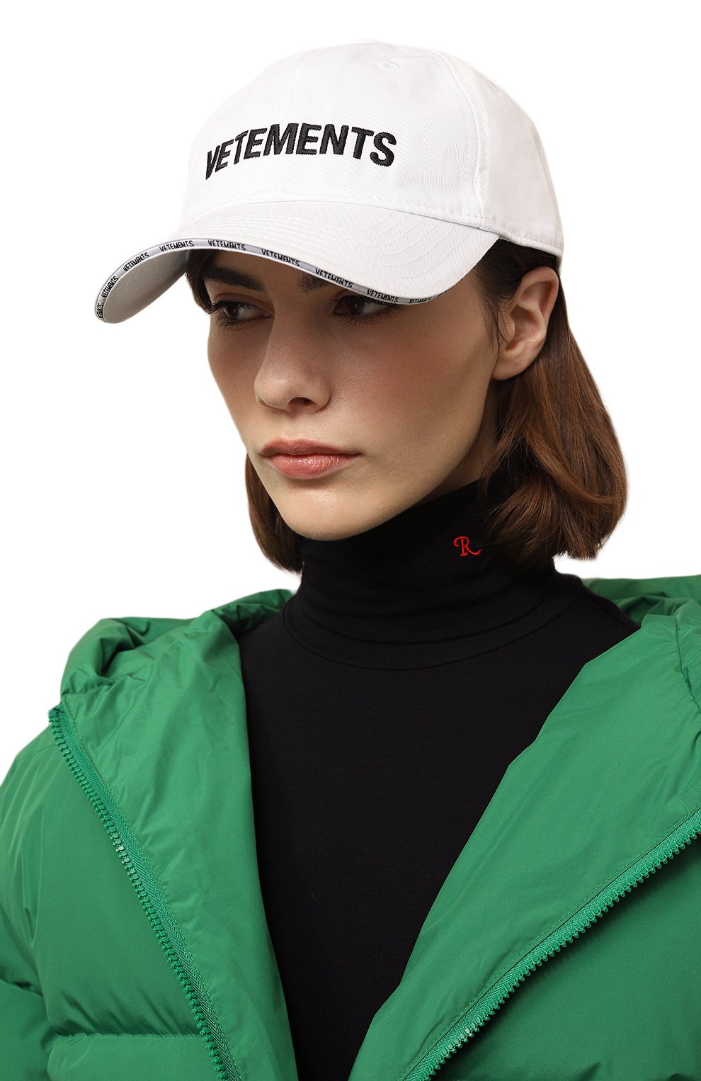 Хлопковая бейсболка VETEMENTS белого цвета по цене 43150 руб., арт. UE63CA100W, фото 2 Хлопковая бейсболка VETEMENTS, арт. UE63CA100W, фото 2