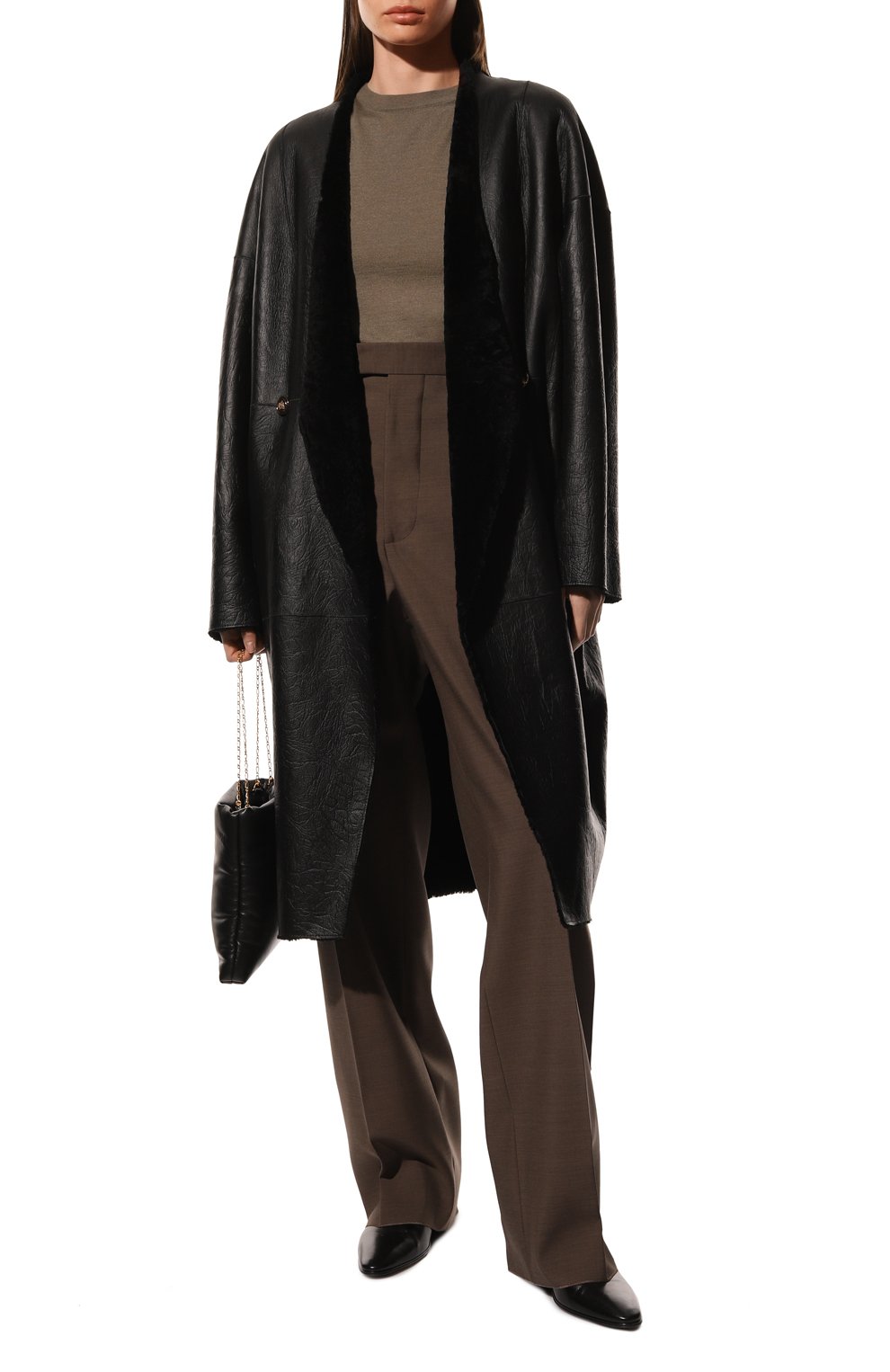 Двусторонняя дубленка VENERA M. черного цвета по цене 257360 руб., арт. 2755, фото 2 Двусторонняя дубленка VENERA M., арт. 2755, фото 2