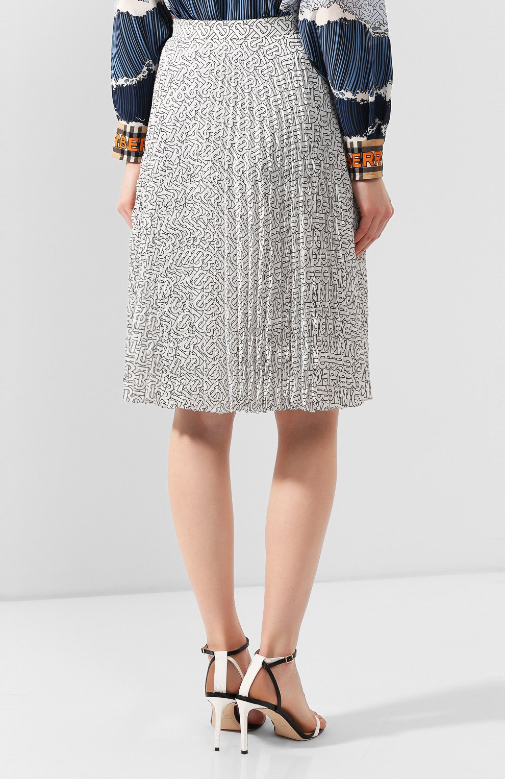Плиссированная юбка BURBERRY черно-белого цвета по цене 170500 руб., арт. 4564351, фото 4 Плиссированная юбка BURBERRY, арт. 4564351, фото 4