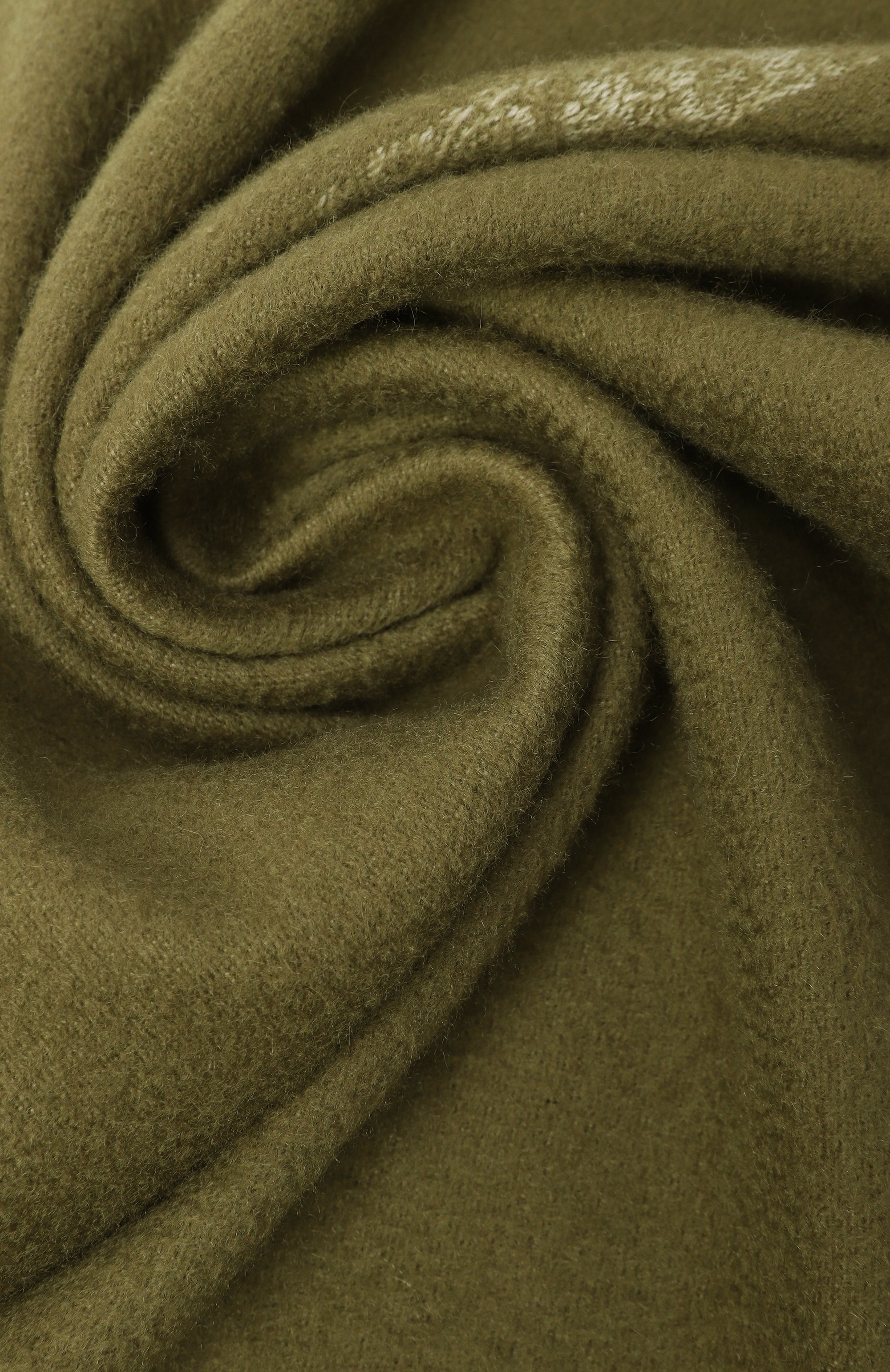 Шарф из кашемира и шерсти KITON хаки цвета по цене 106000 руб., арт. USCIACK0201F08, фото 3 Шарф из кашемира и шерсти KITON, арт. USCIACK0201F08, фото 3