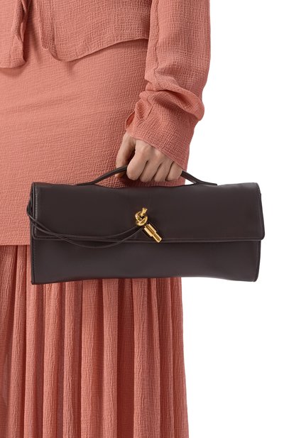 Клатч andiamo BOTTEGA VENETA темно-коричневого цвета по цене 367500 руб., арт. 843797/V5TJ0, фото 2 Клатч andiamo BOTTEGA VENETA, арт. 843797/V5TJ0, фото 2