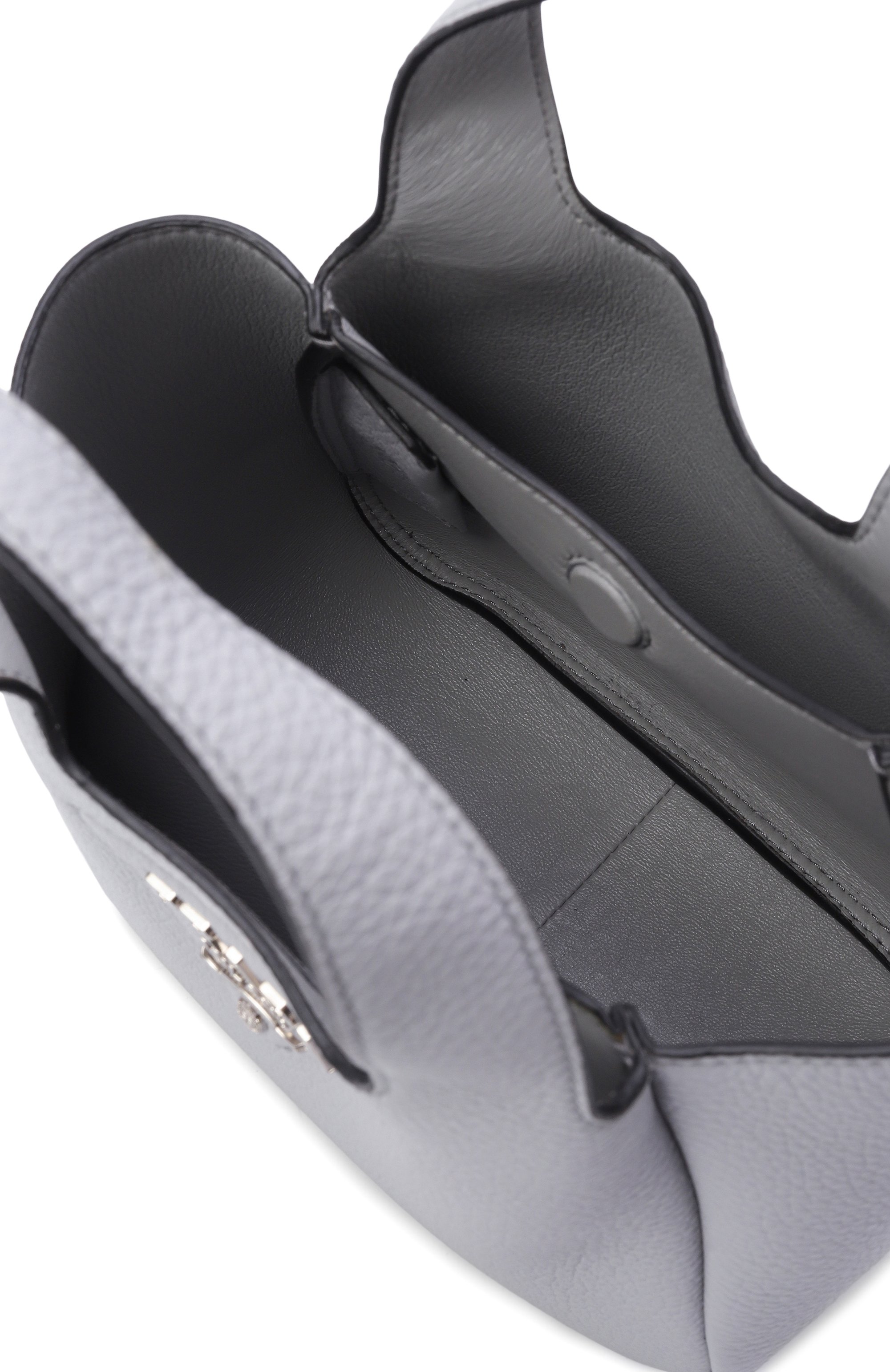 Сумка PRADA сиреневого цвета по цене 358000 руб., арт. 1BA349/2DKV, фото 5 Сумка PRADA, арт. 1BA349/2DKV, фото 5