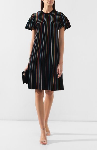 Платье в полоску REDVALENTINO черного цвета по цене 39950 руб., арт. RR0KDA48/NVQ, фото 2 Платье в полоску REDVALENTINO, арт. RR0KDA48/NVQ, фото 2