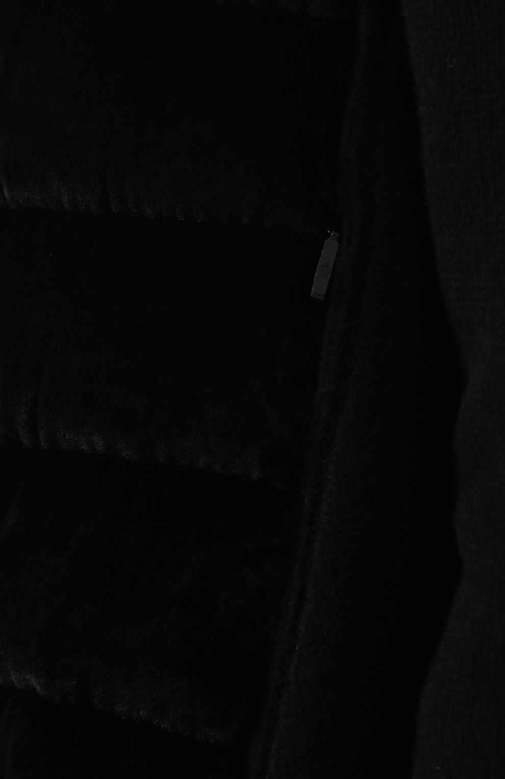 Бомбер из смеси шерсти и кашемира MONCLER черного цвета по цене 69000 руб., арт. D2-093-94908-00-948AE, фото 5 Бомбер из смеси шерсти и кашемира MONCLER, арт. D2-093-94908-00-948AE, фото 5