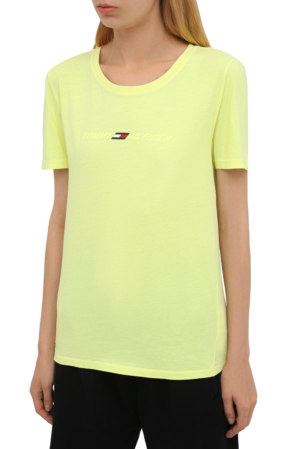 Хлопковая футболка TOMMY HILFIGER зеленого цвета по цене 4490 руб., арт. S10S101181, фото 3 Хлопковая футболка TOMMY HILFIGER, арт. S10S101181, фото 3