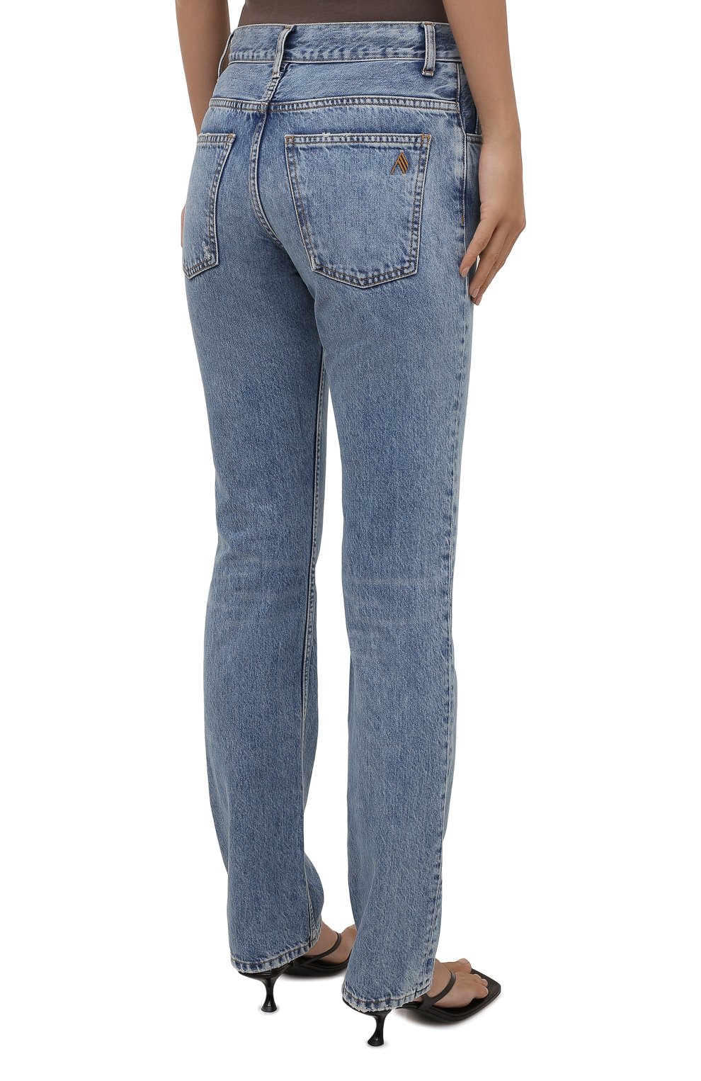 Джинсы THE ATTICO голубого цвета по цене 56950 руб., арт. 213WCP48/D021, фото 4 Джинсы THE ATTICO, арт. 213WCP48/D021, фото 4
