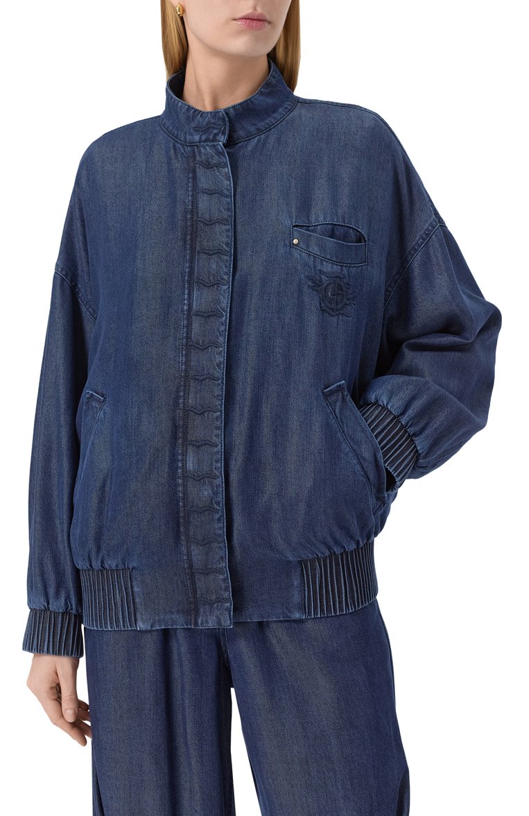 Женская джинсовый бомбер GIORGIO ARMANI синего цвета, арт. GW000925/AF15323 | Фото 3 (Материал подклада: Хлопок; Рукава: Длинные; Длина (верхняя одежда): Короткие; Материал внешний: Деним, Хлопок; Кросс-КТ: Деним, Куртка, Легкие; Стили: Кэжуэл; Автоматизация состава: Проставлено; Автоматизация ТО: Проставлено)