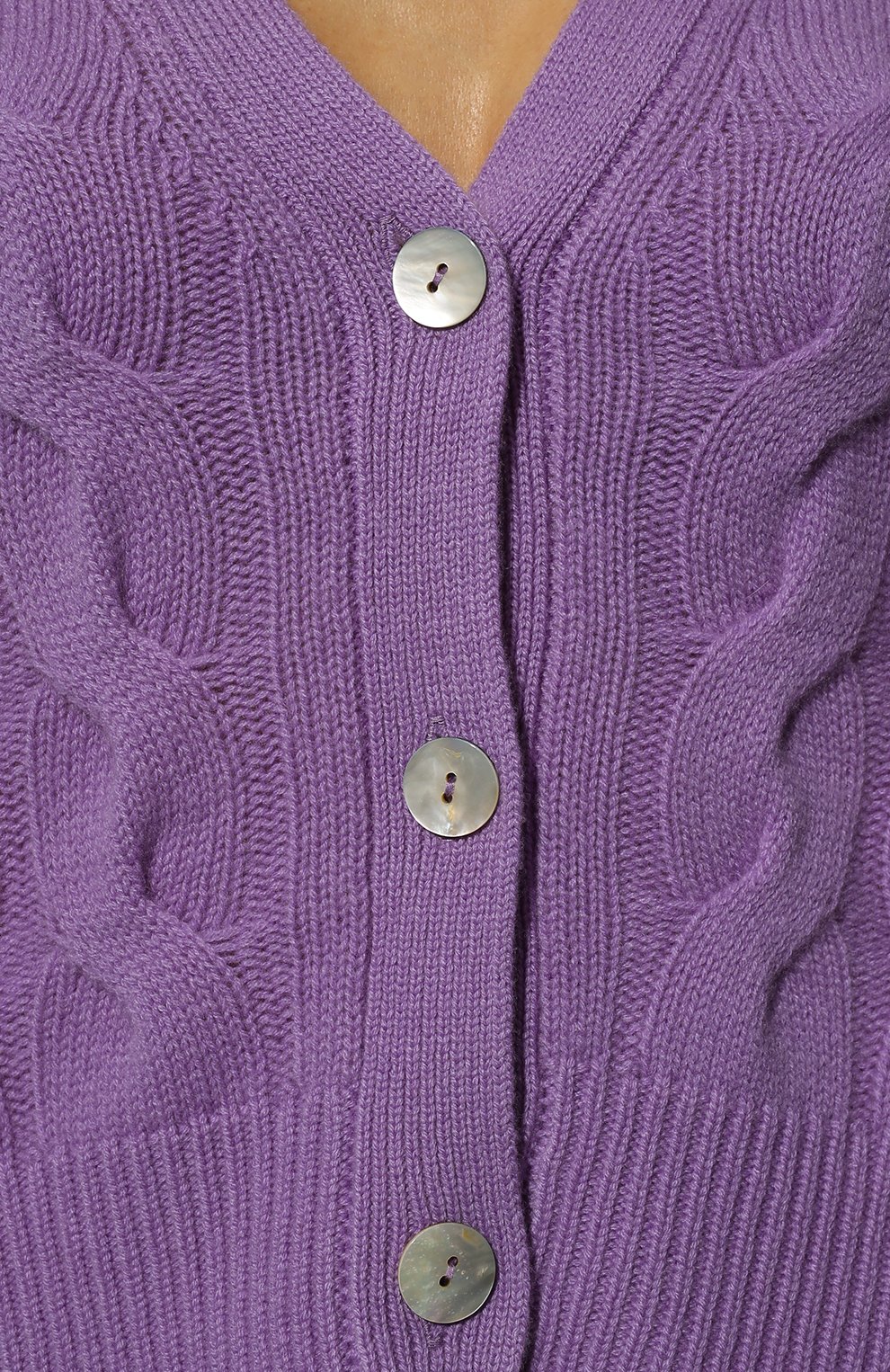 Кашемировый кардиган FTC сиреневого цвета по цене 65000 руб., арт. 840-0400, фото 5 Кашемировый кардиган FTC, арт. 840-0400, фото 5