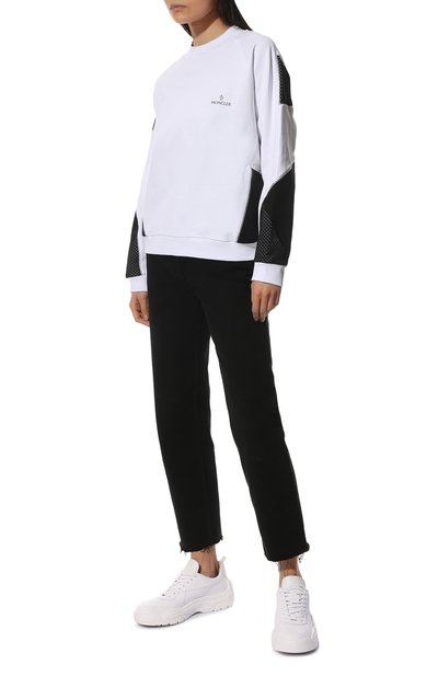 Хлопковый свитшот MONCLER белого цвета по цене 42700 руб., арт. H1-093-8G000-08-809KR, фото 2 Хлопковый свитшот MONCLER, арт. H1-093-8G000-08-809KR, фото 2
