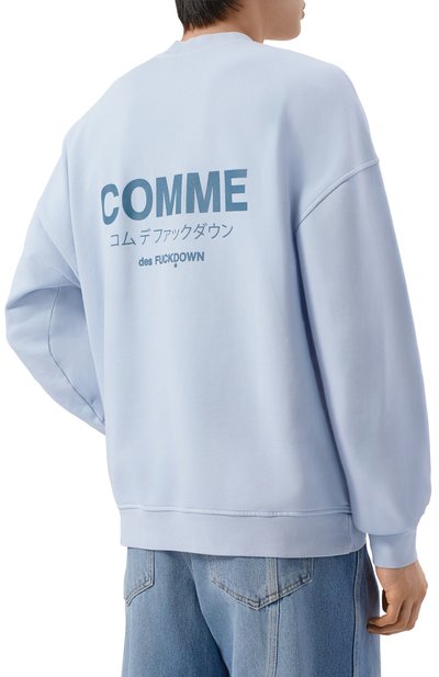 Хлопковый свитшот COMME DES FUCKDOWN голубого цвета по цене 17700 руб., арт. CFABM01920, фото 4 Хлопковый свитшот COMME DES FUCKDOWN, арт. CFABM01920, фото 4