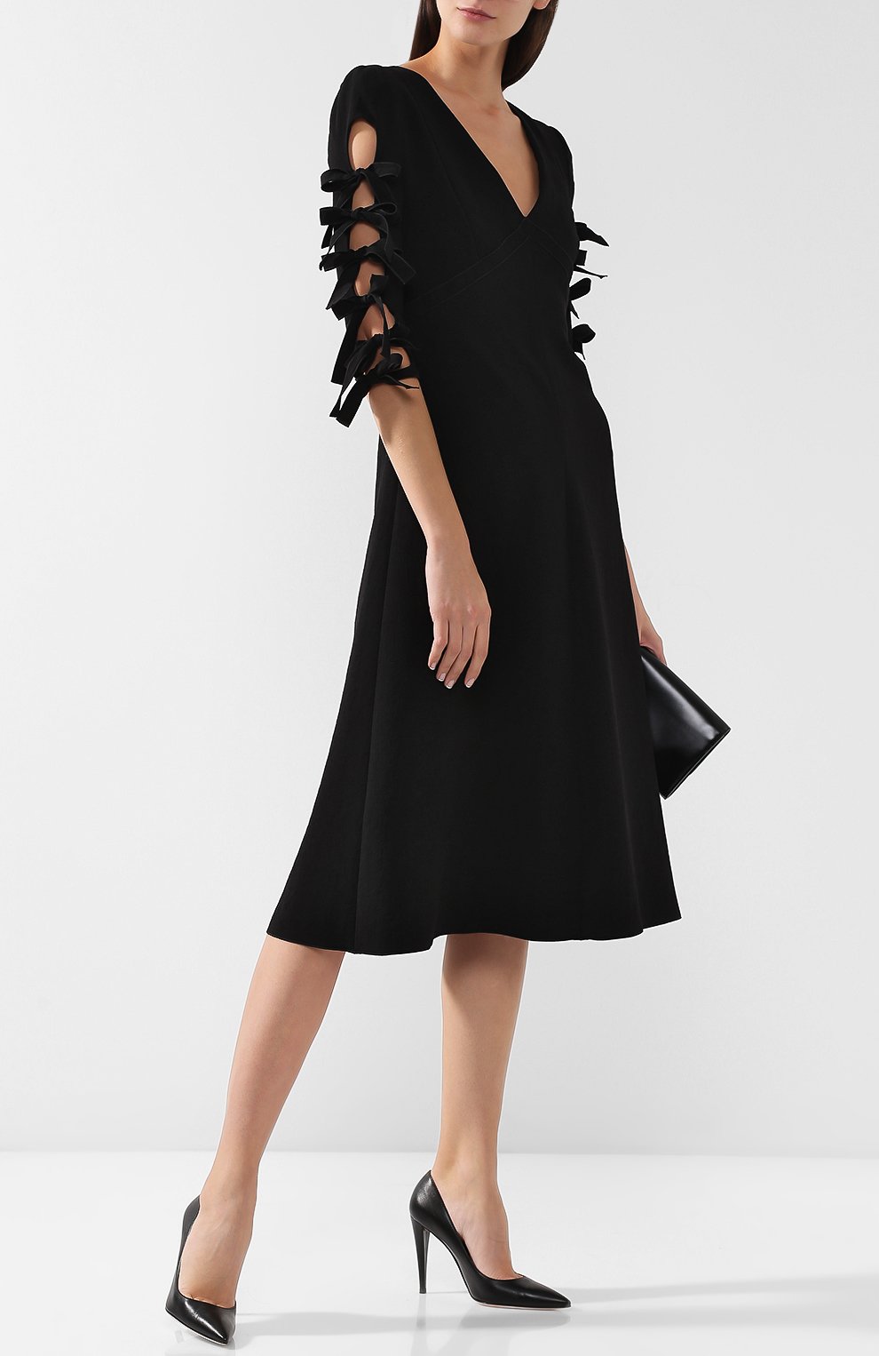 Однотонное платье с укороченным рукавом и v-образным вырезом BOTTEGA VENETA, арт. 513227/VZX60, фото 2