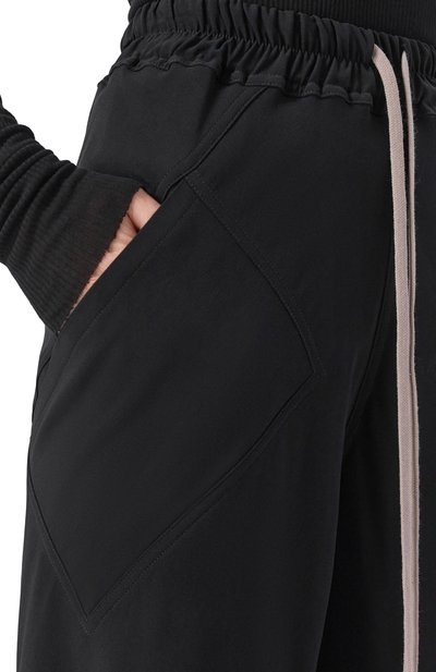 Брюки RICK OWENS черного цвета по цене 98450 руб., арт. RP02F5304/HY, фото 5 Брюки RICK OWENS, арт. RP02F5304/HY, фото 5
