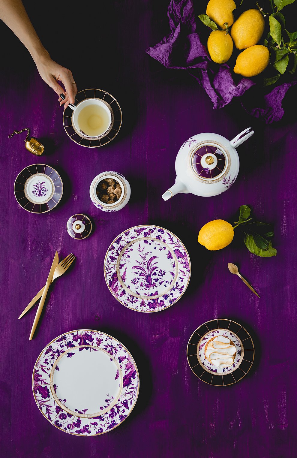 Чайный сервиз prunus на шесть персон BERNARDAUD фиолетового цвета по цене 370500 руб., арт. 1831/22626, фото 6 Чайный сервиз prunus на шесть персон BERNARDAUD, арт. 1831/22626, фото 6