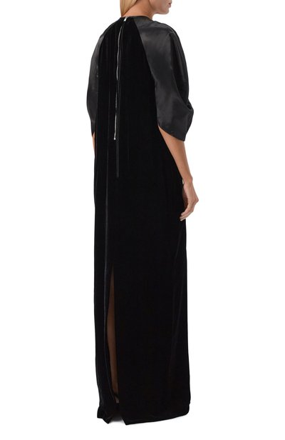 Бархатное платье LANVIN черного цвета по цене 530500 руб., арт. RW-DR9021-6391-A26, фото 3 Бархатное платье LANVIN, арт. RW-DR9021-6391-A26, фото 3