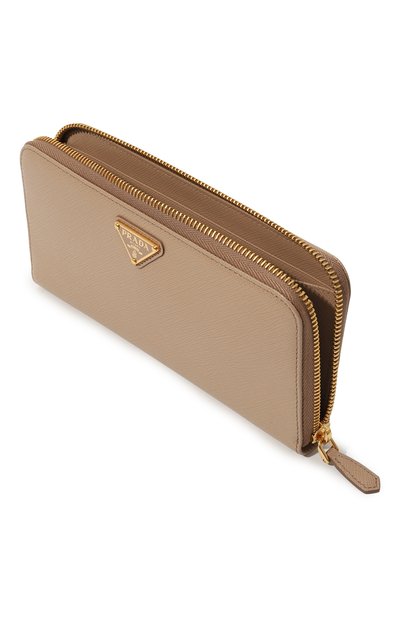 Кожаный кошелек PRADA бежевого цвета по цене 81000 руб., арт. 1ML506-QHH-F0770, фото 3 Кожаный кошелек PRADA, арт. 1ML506-QHH-F0770, фото 3