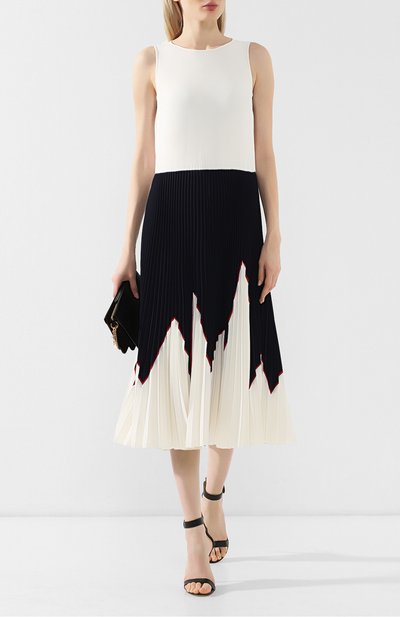 Платье с плиссировкой REDVALENTINO разноцветного цвета по цене 153500 руб., арт. RR3VAA60/YKD, фото 2 Платье с плиссировкой REDVALENTINO, арт. RR3VAA60/YKD, фото 2