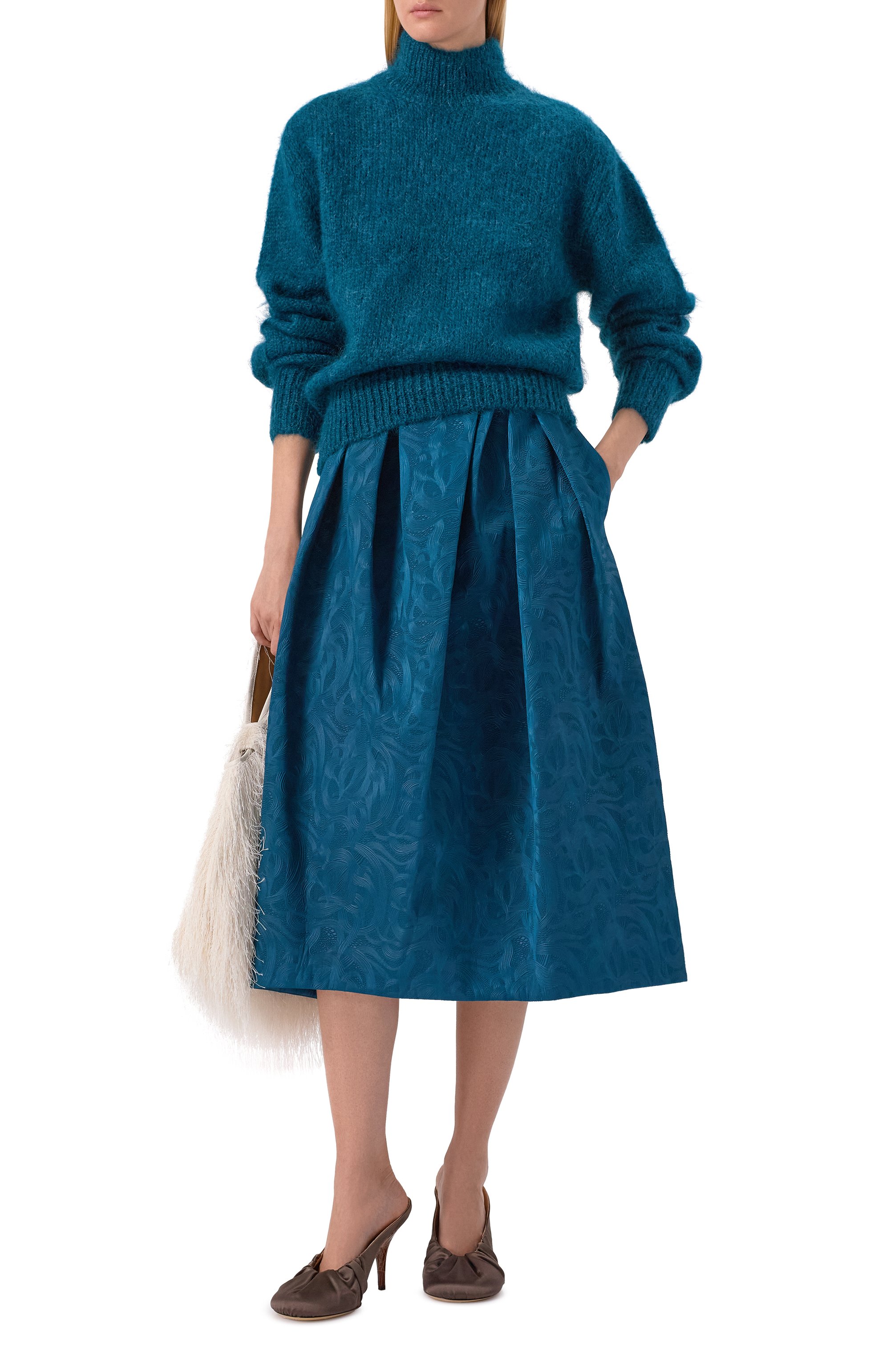 Шерстяной свитер DRIES VAN NOTEN бирюзового цвета по цене 86500 руб., арт. 252-011249-2733, фото 2 Шерстяной свитер DRIES VAN NOTEN, арт. 252-011249-2733, фото 2