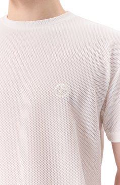 Мужская футболка GIORGIO ARMANI белого цвета, арт. GM001691/TE10045 | Фото 5 (Материал сплава: Проставлено; Драгоценные камни: Проставлено; Длина (для топов): Стандартные; Рукава: Короткие; Принт: Без принта; Стили: Кэжуэл; Материал внешний: Синтетический материал; Мужское Кросс-КТ: Футболка-одежда; Кросс-КТ: Джерси)