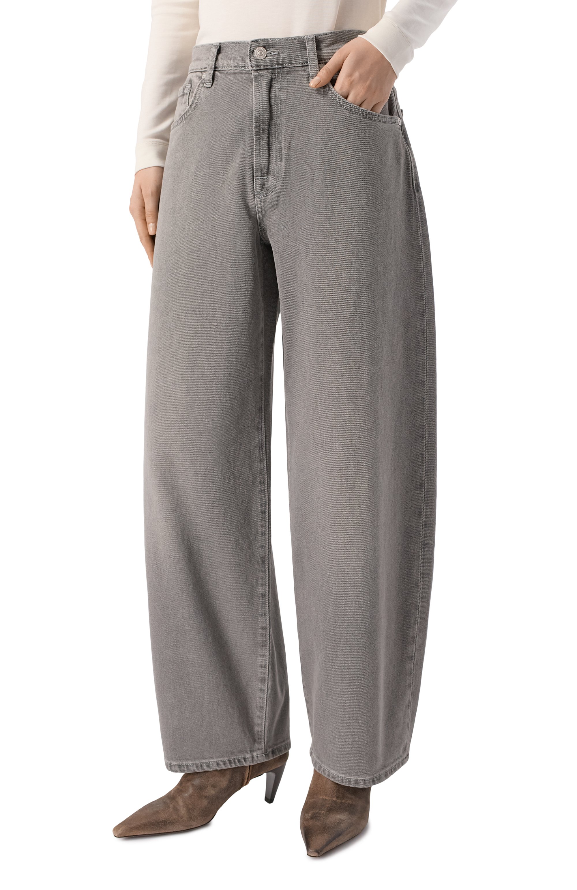 Джинсы bonnie 7 FOR ALL MANKIND серого цвета по цене 27800 руб., арт. 7UF70C31/B0NNIE CURVILINEAR, фото 3 Джинсы bonnie 7 FOR ALL MANKIND, арт. 7UF70C31/B0NNIE CURVILINEAR, фото 3