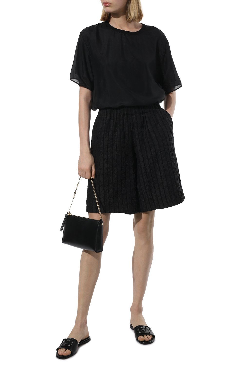 Шорты DRIES VAN NOTEN черного цвета по цене 59950 руб., арт. 221-030945-4147, фото 2 Шорты DRIES VAN NOTEN, арт. 221-030945-4147, фото 2