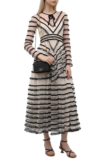 Платье REDVALENTINO черно-белого цвета по цене 89950 руб., арт. WR3VA18M/631, фото 2 Платье REDVALENTINO, арт. WR3VA18M/631, фото 2
