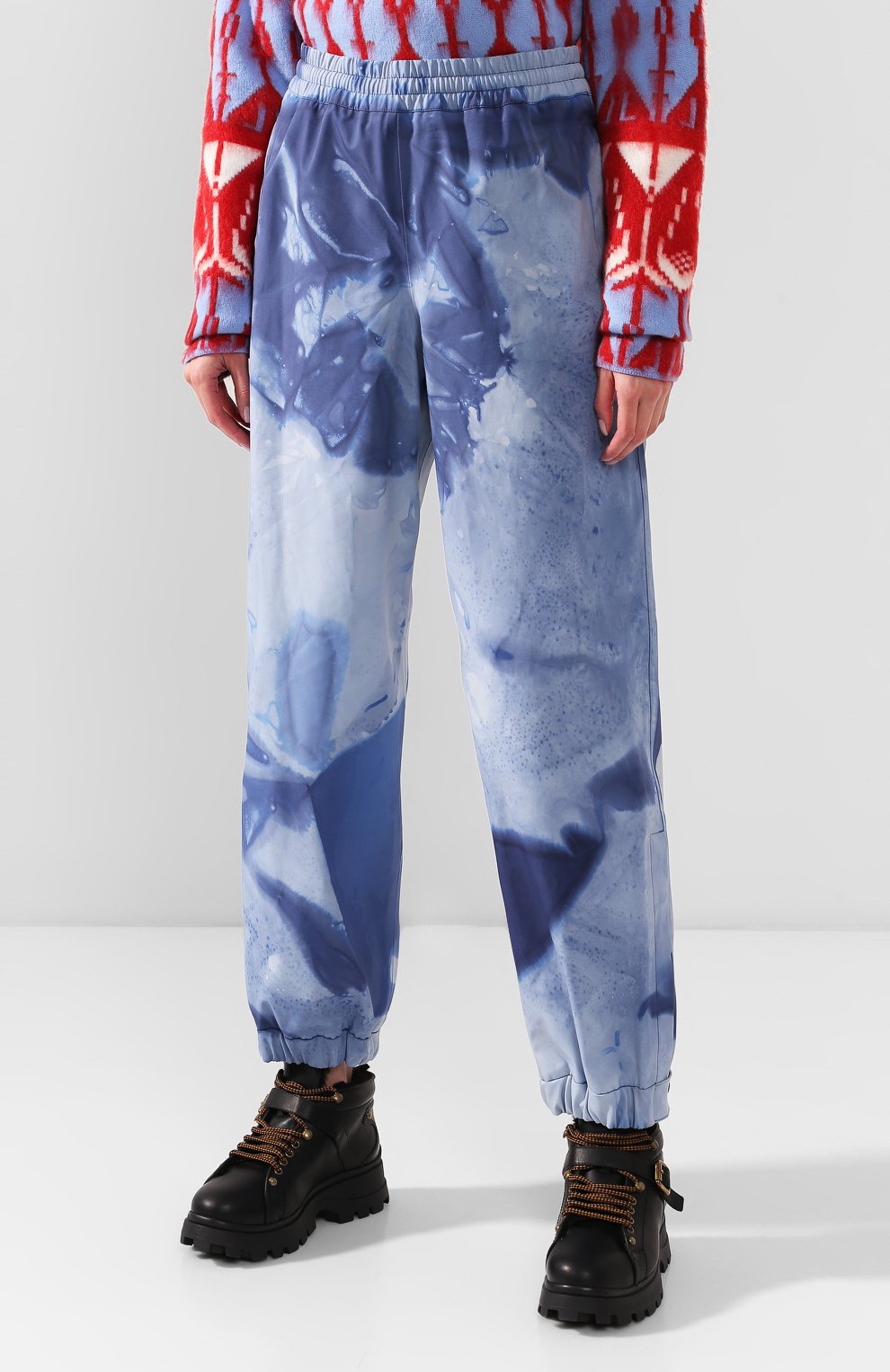 Брюки 3 moncler grenoble MONCLER GRENOBLE голубого цвета по цене 57850 руб., арт. E2-098-16431-35-C0348, фото 3 Брюки 3 moncler grenoble MONCLER GRENOBLE, арт. E2-098-16431-35-C0348, фото 3
