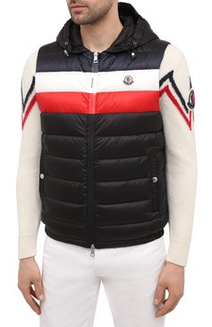 Мужской пуховый жилет MONCLER черного цвета, арт. G1-091-1A114-00-C0453 | Фото 3 (Кросс-КТ: Куртка, Пуховик; Мужское Кросс-КТ: жилеты-объемные; Региональные ограничения белый список (Axapta Mercury): Не проставлено; Материал внешний: Синтетический материал; Материал сплава: Проставлено; Стили: Спорт-шик; Материал подклада: Синтетический материал; Драгоценные камни: Проставлено; Длина (верхняя одежда): Короткие; Материал утеплителя: Пух и перо)