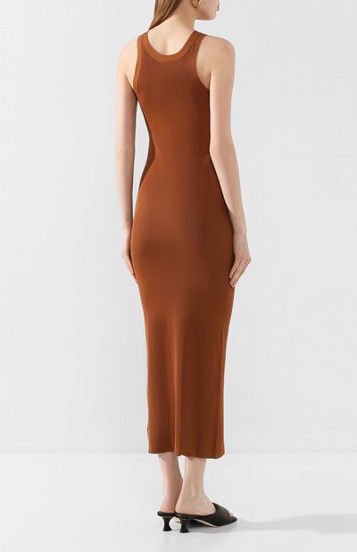 Платье из вискозы TOTEME коричневого цвета по цене 28950 руб., арт. ESPERA TANK DRESS 202-621-755, фото 4 Платье из вискозы TOTEME, арт. ESPERA TANK DRESS 202-621-755, фото 4