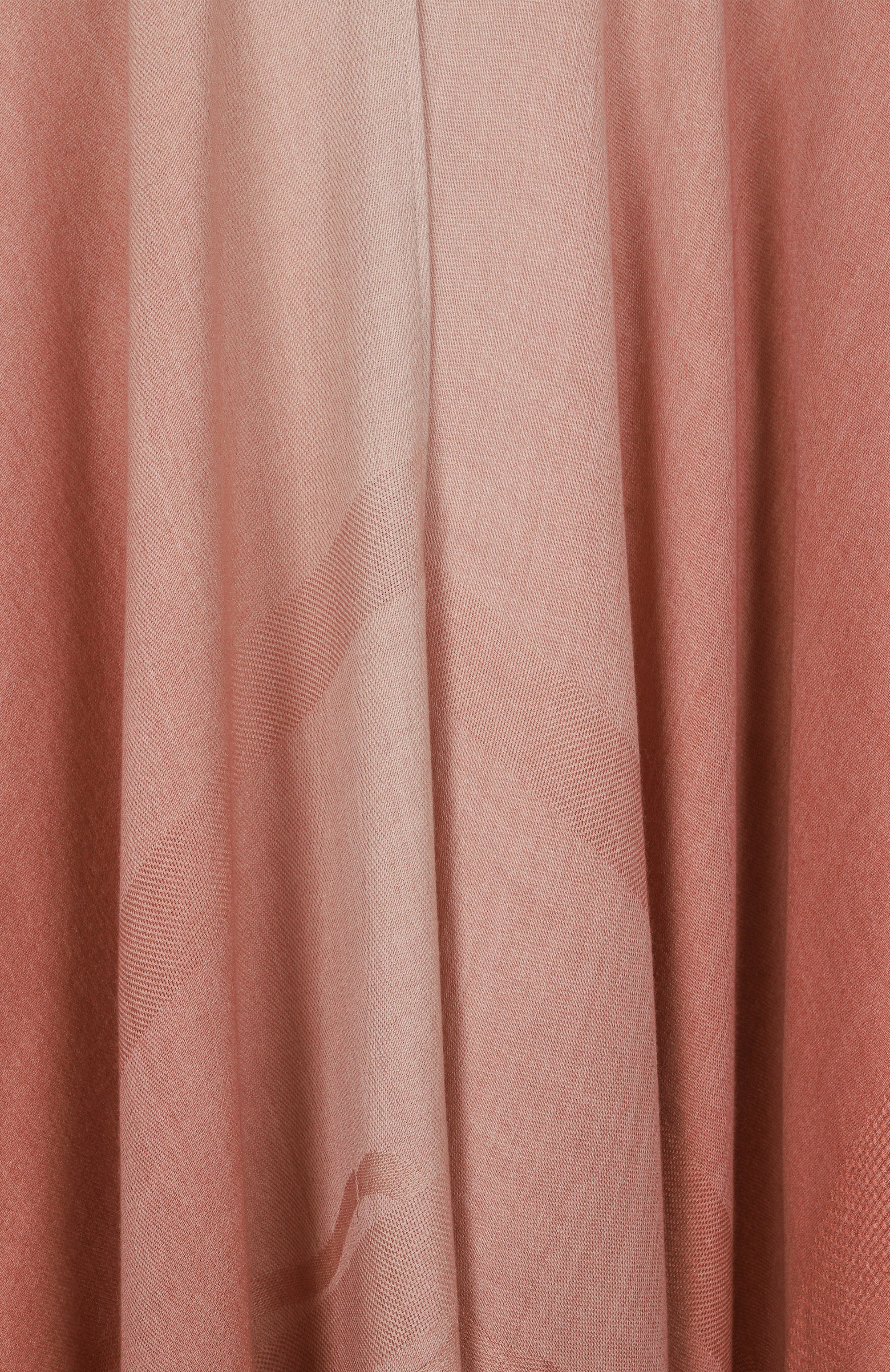 Накидка из шерсти и кашемира AGNONA розового цвета по цене 215000 руб., арт. AM0903/H1070, фото 6 Накидка из шерсти и кашемира AGNONA, арт. AM0903/H1070, фото 6