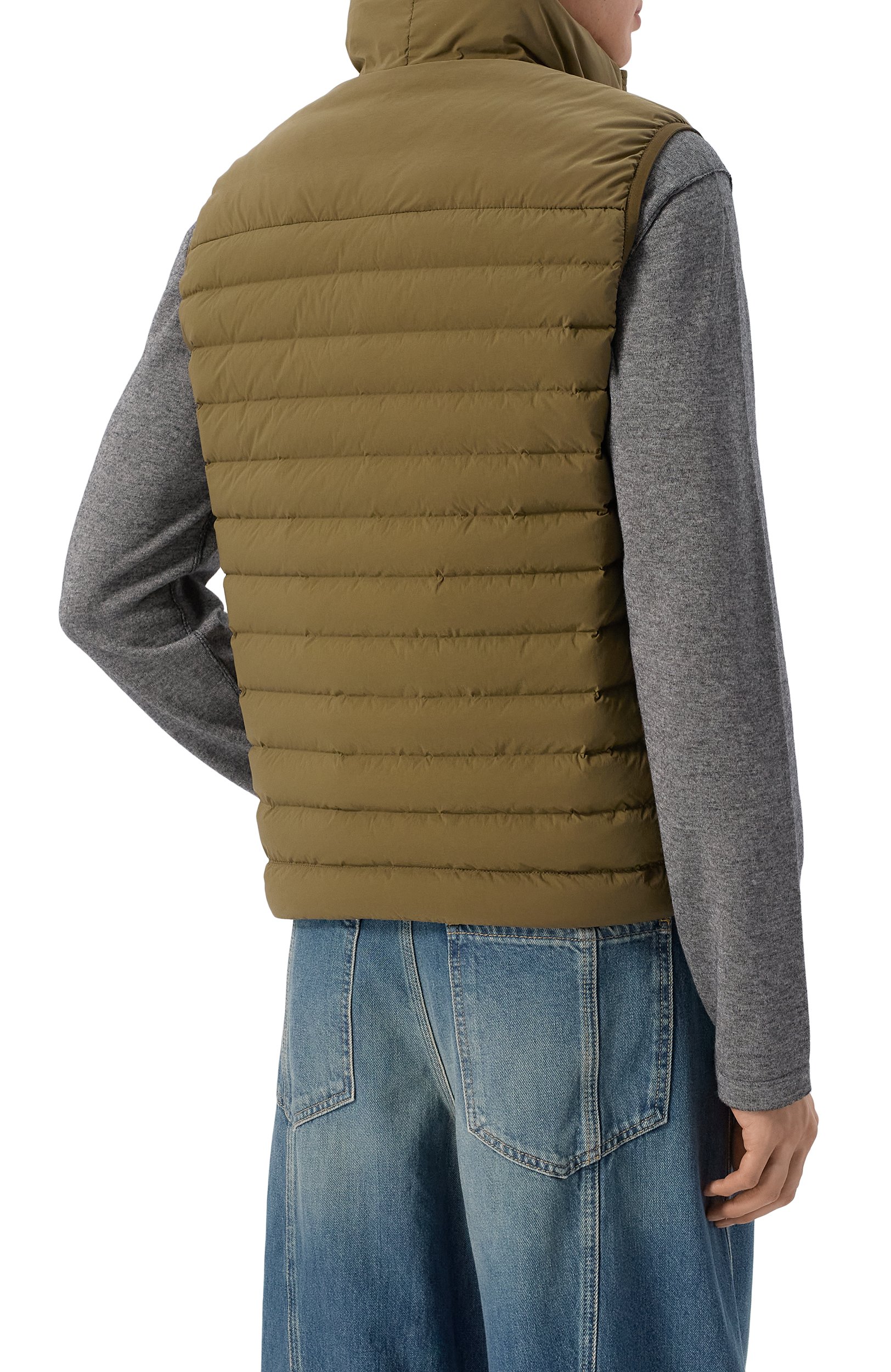 Пуховый жилет STONE ISLAND хаки цвета по цене 88300 руб., арт. L1S15G100007/S0183, фото 4 Пуховый жилет STONE ISLAND, арт. L1S15G100007/S0183, фото 4