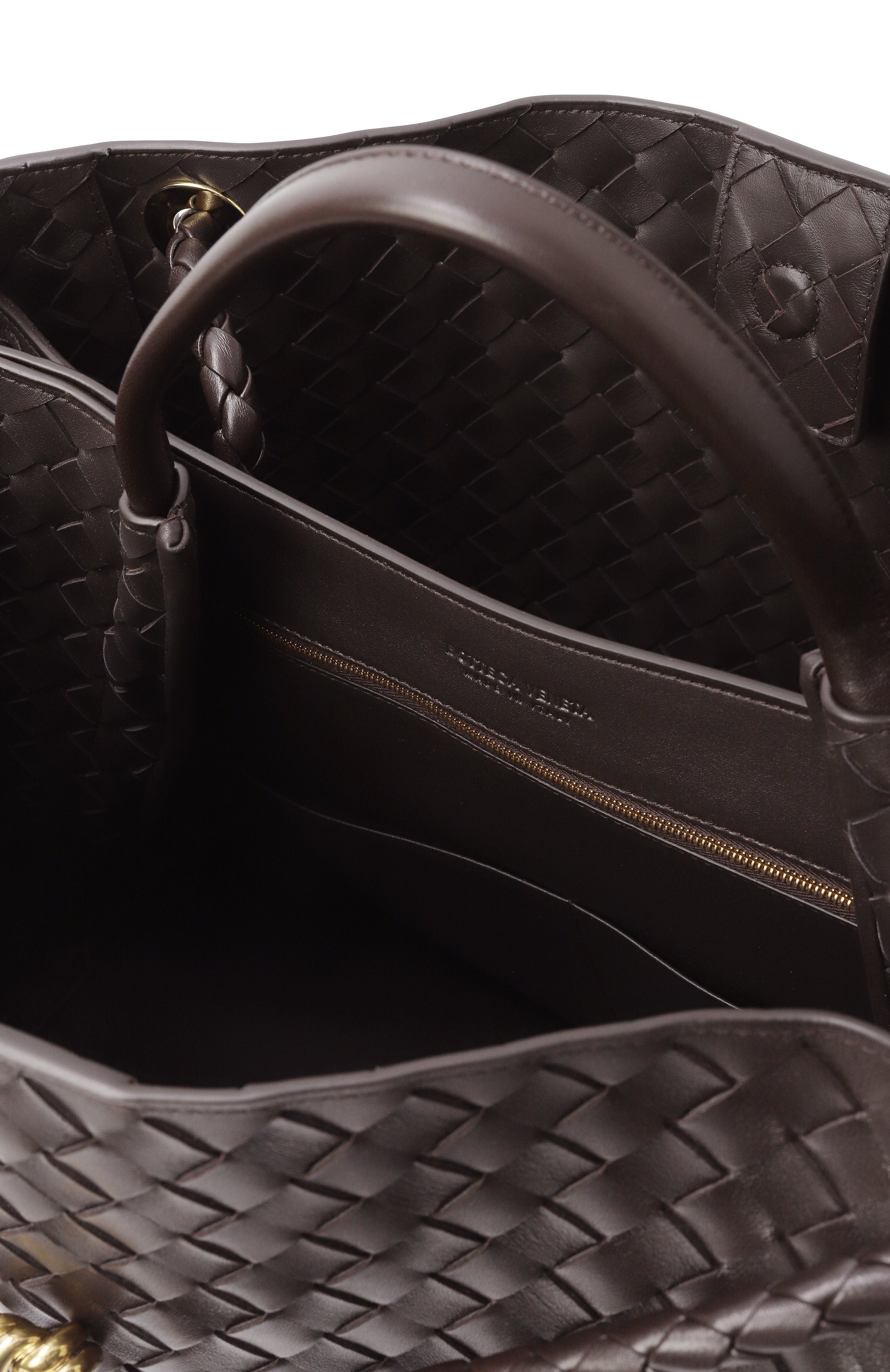 Сумка andiamo large BOTTEGA VENETA темно-коричневого цвета по цене 945000 руб., арт. 766019/VCPP1, фото 5 Сумка andiamo large BOTTEGA VENETA, арт. 766019/VCPP1, фото 5