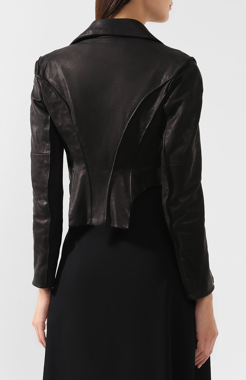 Кожаный жакет YOHJI YAMAMOTO черного цвета по цене 432000 руб., арт. FV-J10-707, фото 4 Кожаный жакет YOHJI YAMAMOTO, арт. FV-J10-707, фото 4