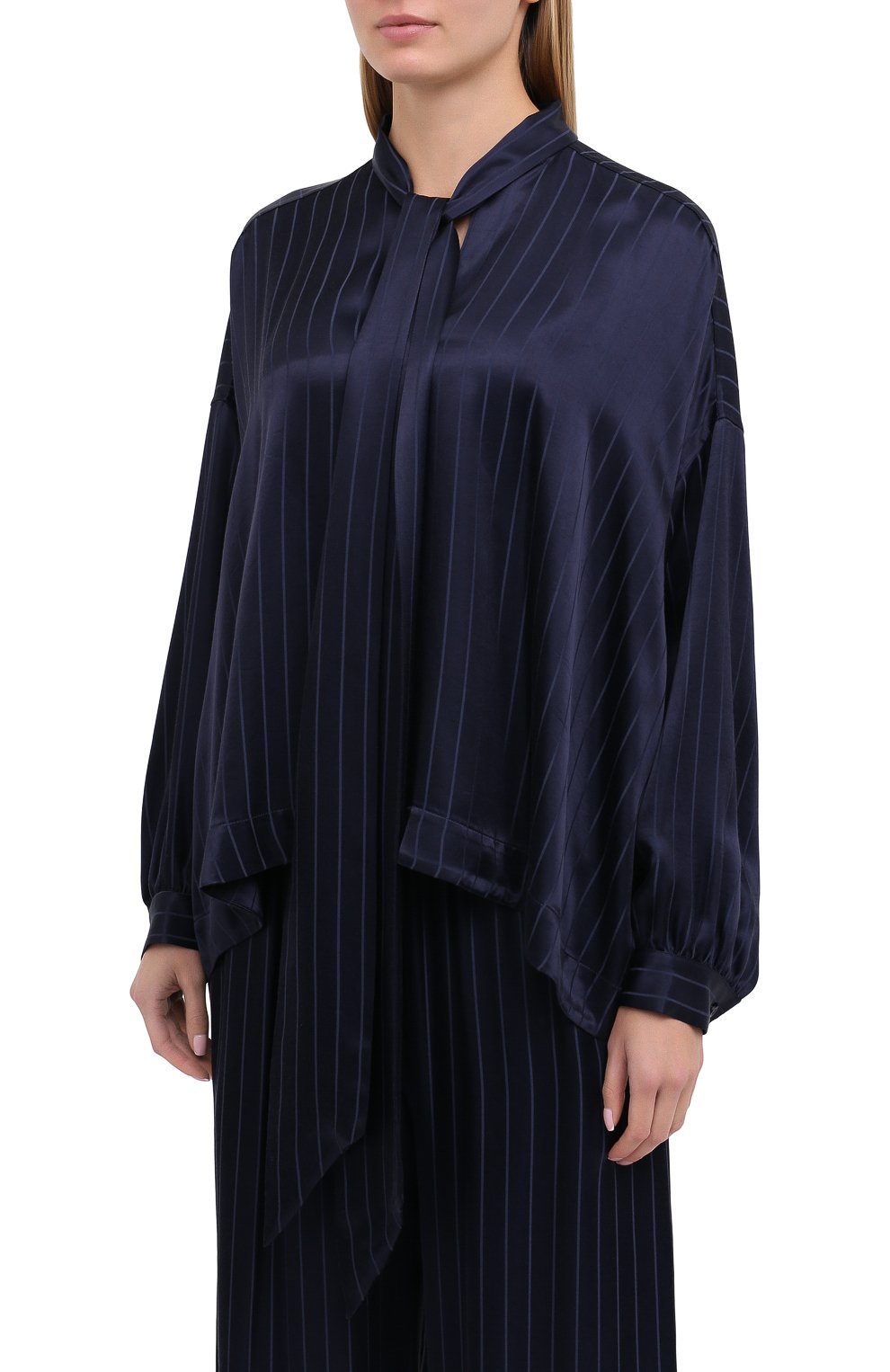 Атласная блузка BALENCIAGA темно-синего цвета по цене 88300 руб., арт. 595072/TI029, фото 3 Атласная блузка BALENCIAGA, арт. 595072/TI029, фото 3