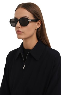 Женские �солнцезащитные очки DIOR EYEWEAR черного цвета, арт. DI0RBLACKSUIT S5I 10A0 | Фото 2 (Региональные ограничения белый список (Axapta Mercury): Не проставлено; Нос: Не проставлено; Материал: Пластик; Тип очков: С/з; Оптика Гендер: оптика-женское; Очки форма: Прямоугольные)