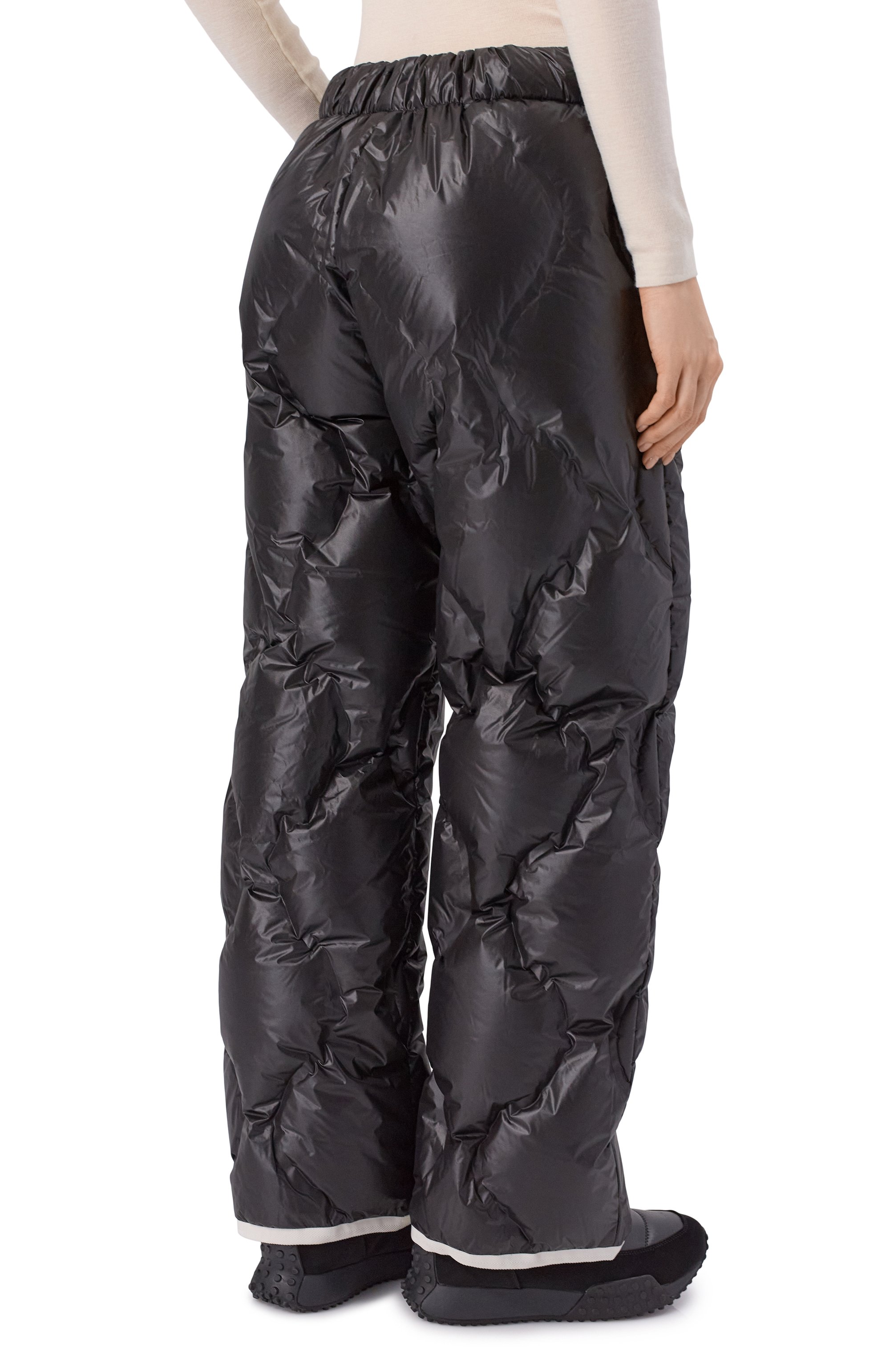 Пуховые брюки JET SET черного цвета по цене 112000 руб., арт. 2521/120020/SAMPLE, фото 4 Пуховые брюки JET SET, арт. 2521/120020/SAMPLE, фото 4