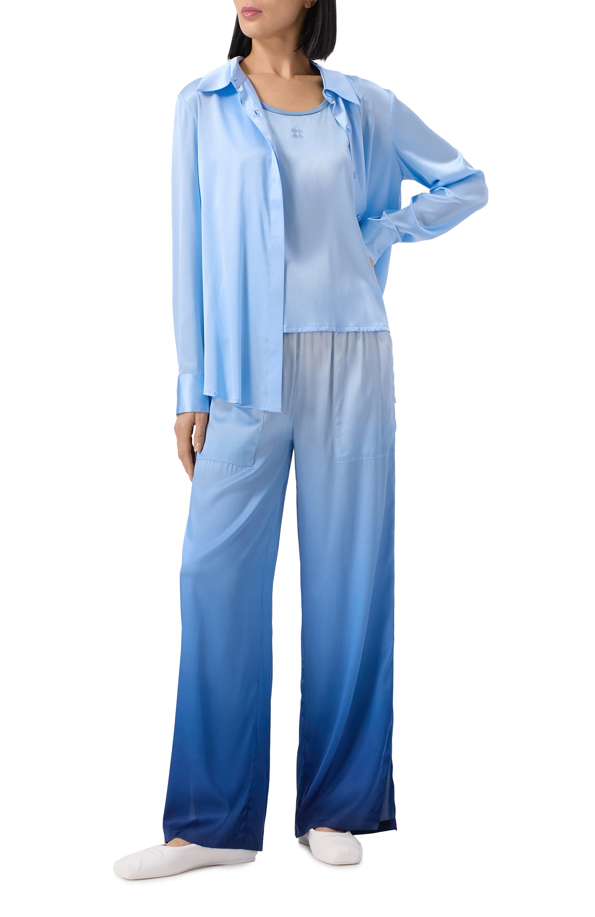 Атласный топ MAX AND MOI голубого цвета по цене 27200 руб., арт. E25TAILA, фото 2 Атласный топ MAX AND MOI, арт. E25TAILA, фото 2