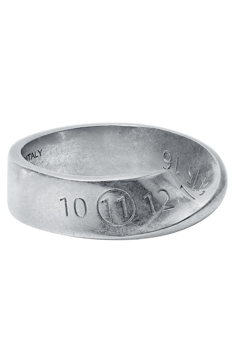 Мужское кольцо MAISON MARGIELA серебряного цвета, арт. SM1UQ0057 S12975 | Фото 1 (Нос: Не проставлено; Региональные ограничения белый список (Axapta Mercury): Не проставлено; Материал: Серебро)