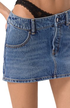 Женская джинсовая юбка ALEXANDER WANG синего цвета, арт. 4DC1255614 | Фото 5 (Длина Ж (юбки, платья, шорты): Мини; Материал сплава: Проставлено; Драгоценные камни: Проставлено; Стили: Гранж; Кросс-КТ: Деним; Материал внешний: Деним, Хлопок)