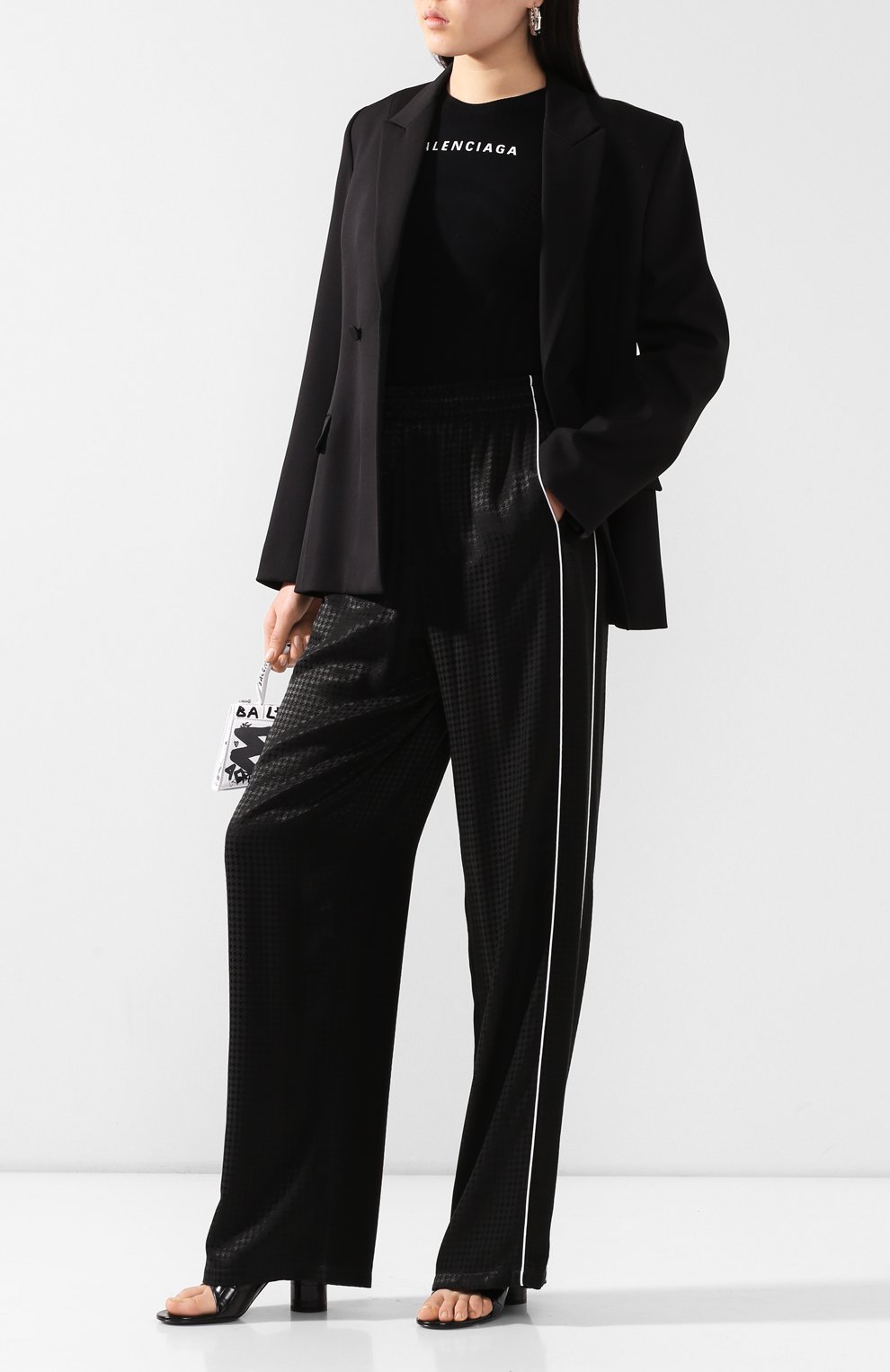 Брюки BALENCIAGA черного цвета по цене 74450 руб., арт. 623900/TI028, фото 2 Брюки BALENCIAGA, арт. 623900/TI028, фото 2