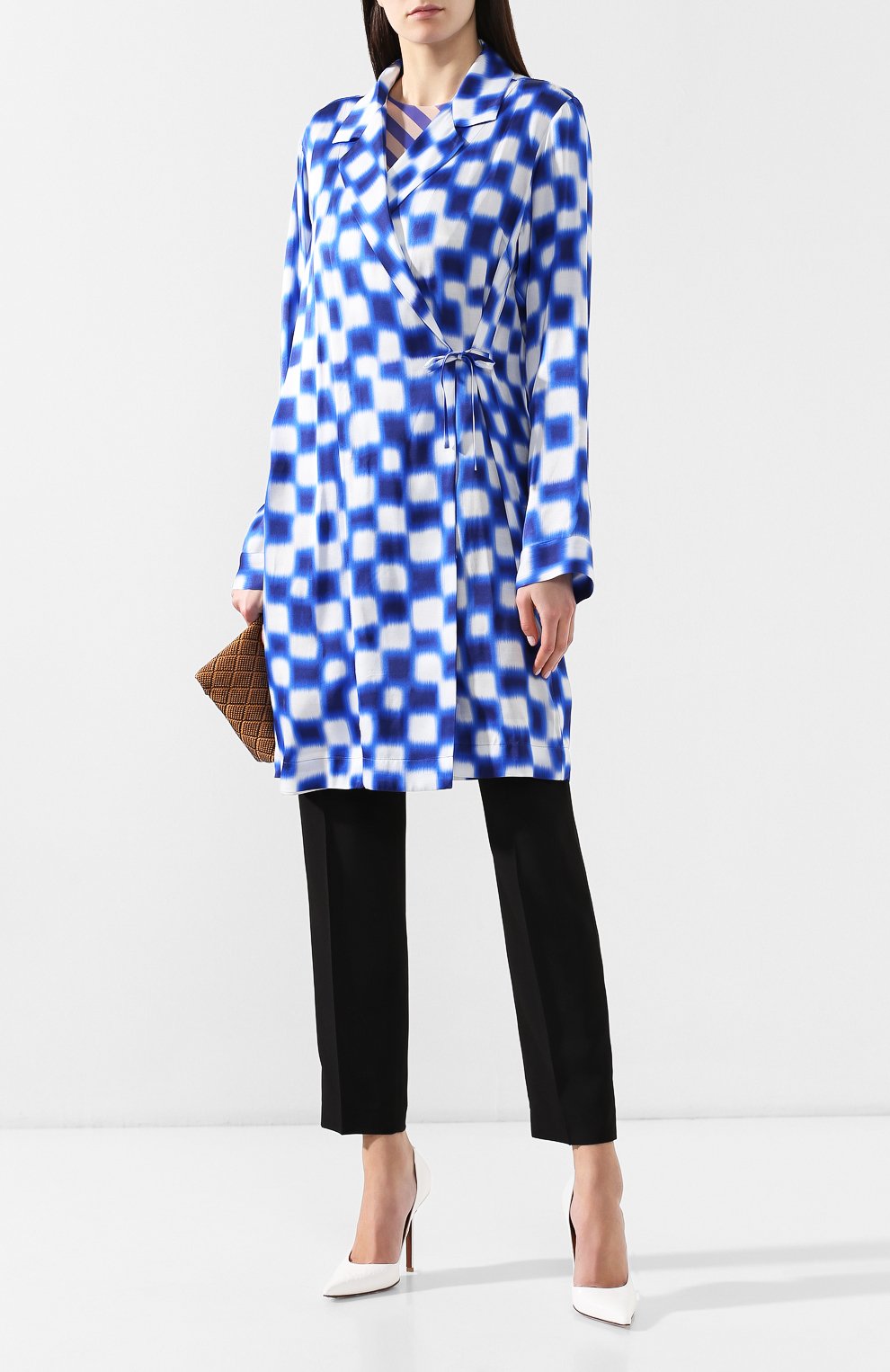 Блузка с запахом DRIES VAN NOTEN синего цвета по цене 49150 руб., арт. 191-30707-7010, фото 2 Блузка с запахом DRIES VAN NOTEN, арт. 191-30707-7010, фото 2