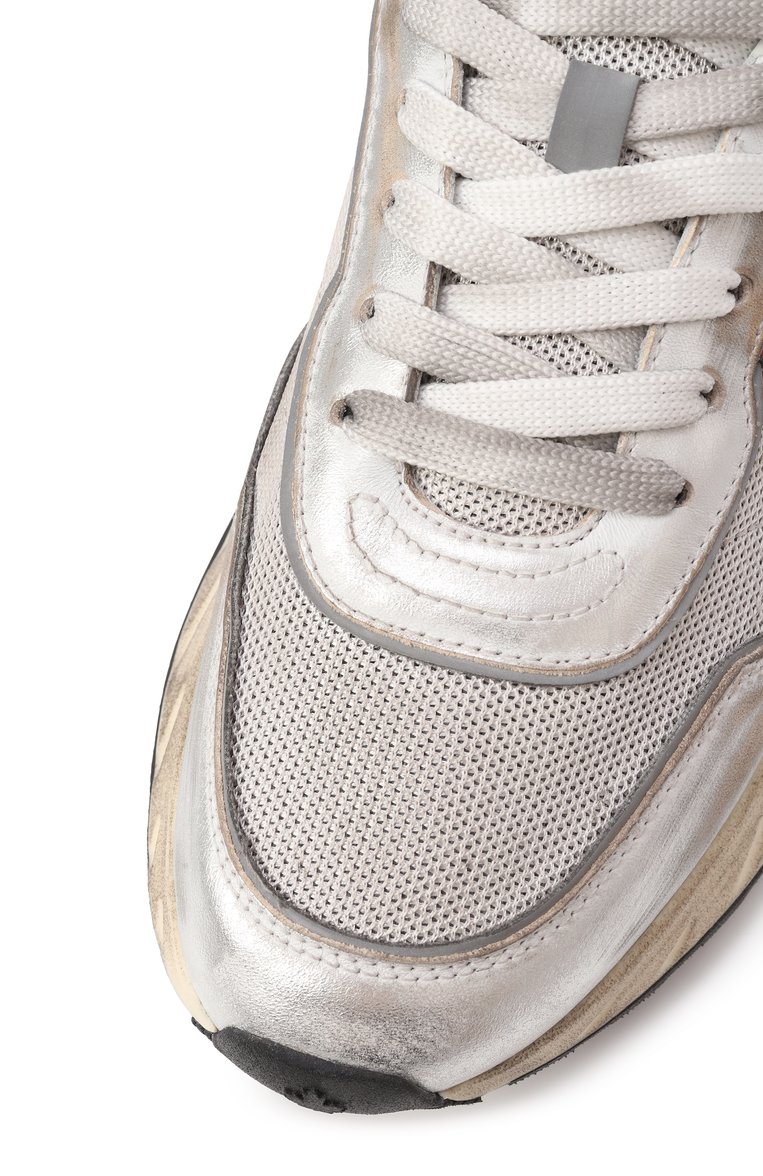 Женские комбинированные кроссовки sprinter  DSQUARED2 серебряного цвета, арт. SNW0281/34708185 | Фото 7 (Драгоценные камни: Проставлено; Подошва: Платформа; Материал внешний: Текстиль, Натуральная кожа; Материал сплава: Проставлено; Материал внутренний: Текстиль; Стили: Кэжуэл; Кросс-КТ: Низкие; Материал утеплителя: Без утеплителя)