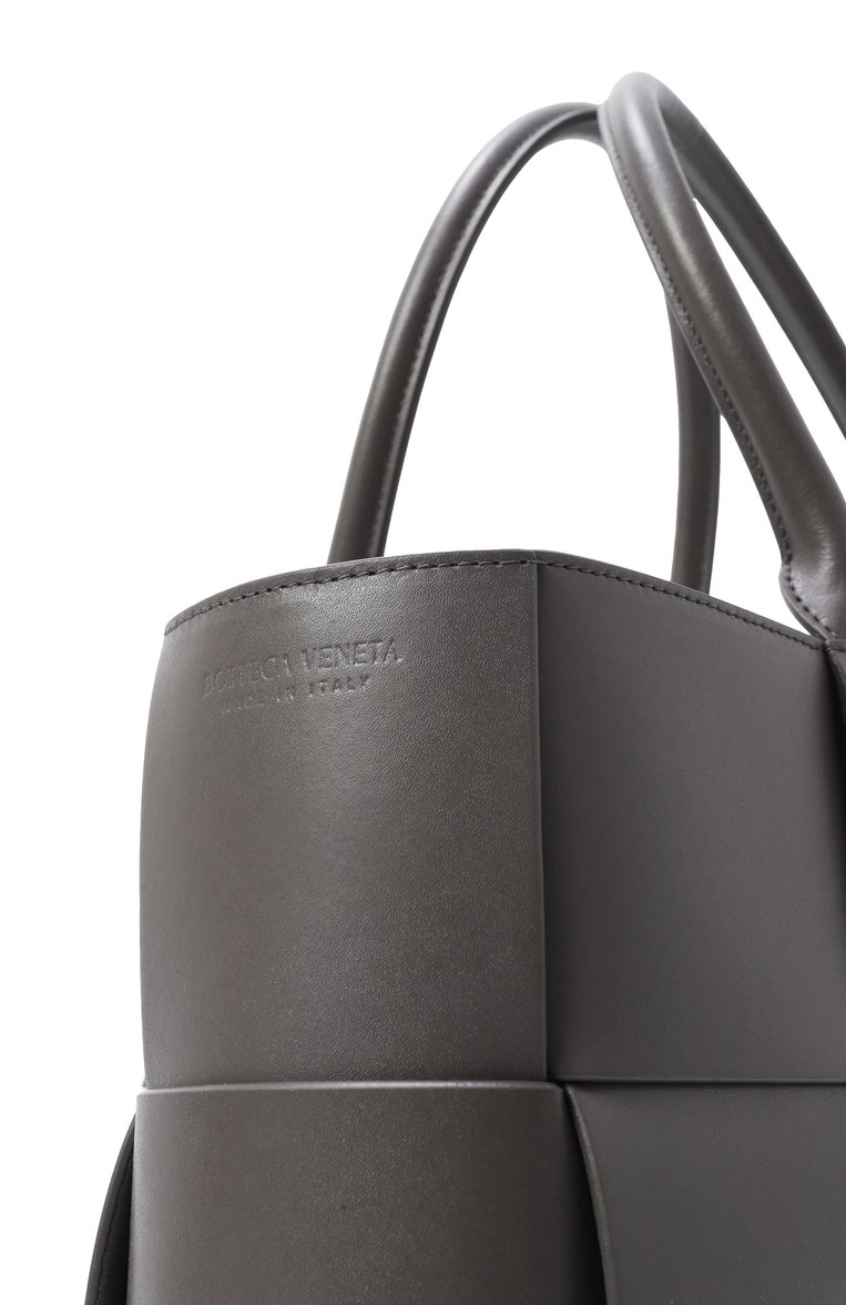 Мужская сумка-тоут arco BOTTEGA VENETA серого цвета, арт. 756682/VB1K0 | Фото 3 (Материал: Натуральная кожа; Размер: large; Автоматизация ТО: Проставлено; Автоматизация состава: Проставлено)