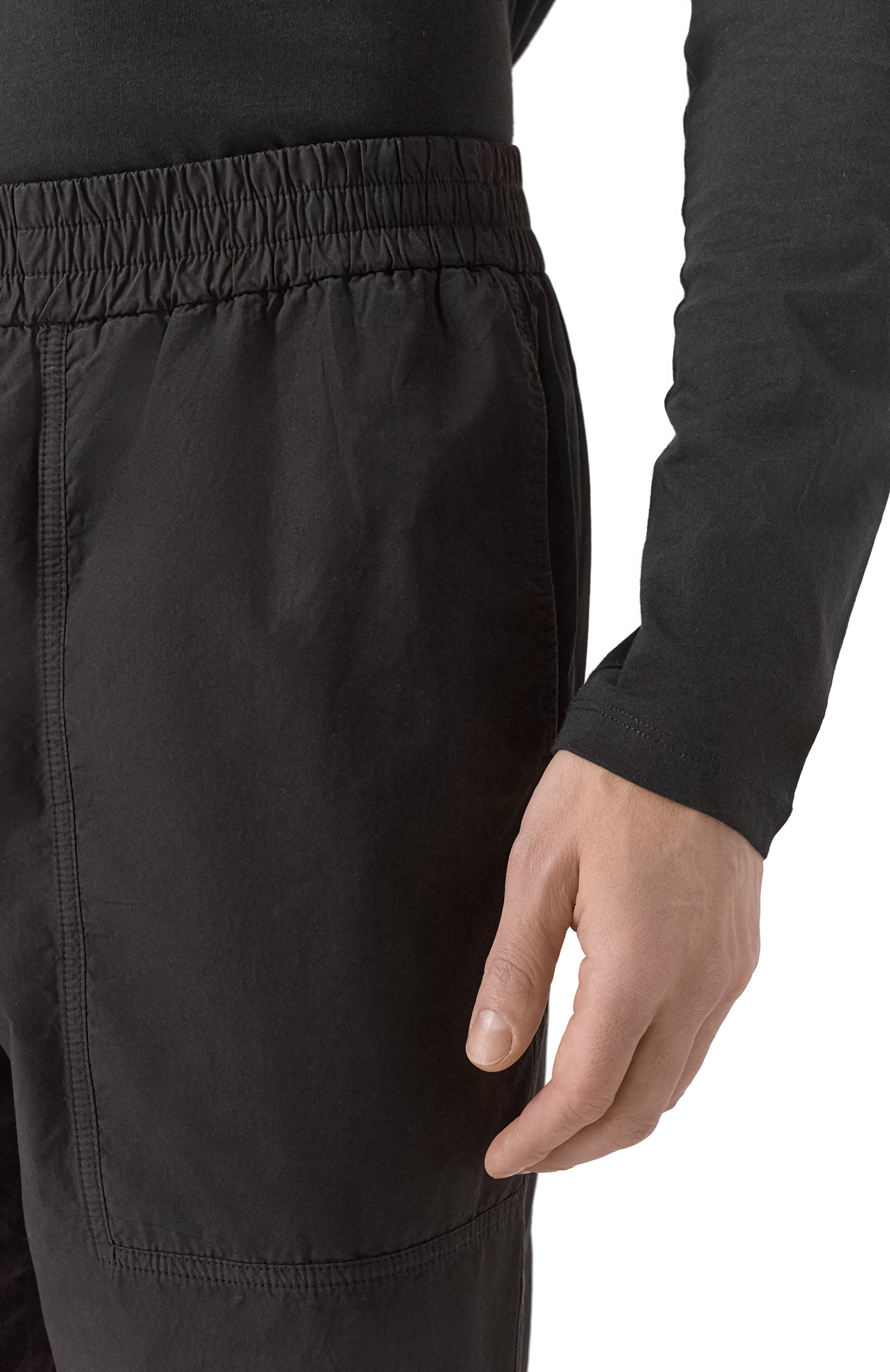 Хлопковые брюки ICEBERG черного цвета по цене 28950 руб., арт. B080/0032, фото 5 Хлопковые брюки ICEBERG, арт. B080/0032, фото 5